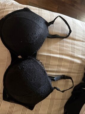 Victoria's Secret Black Lace Push-Up Bra